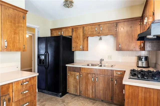 $310,000 | 9702 Eby Street, Overland Park, KS 66212