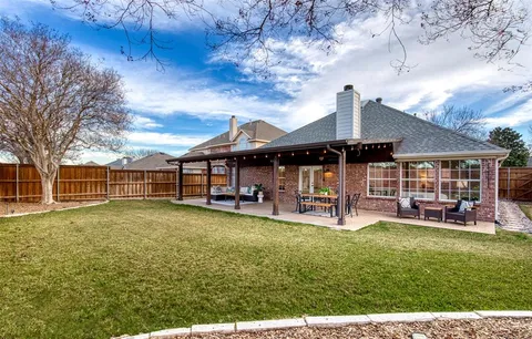 $525,000 | 10814 Spring Lake Road, Frisco, TX 75035