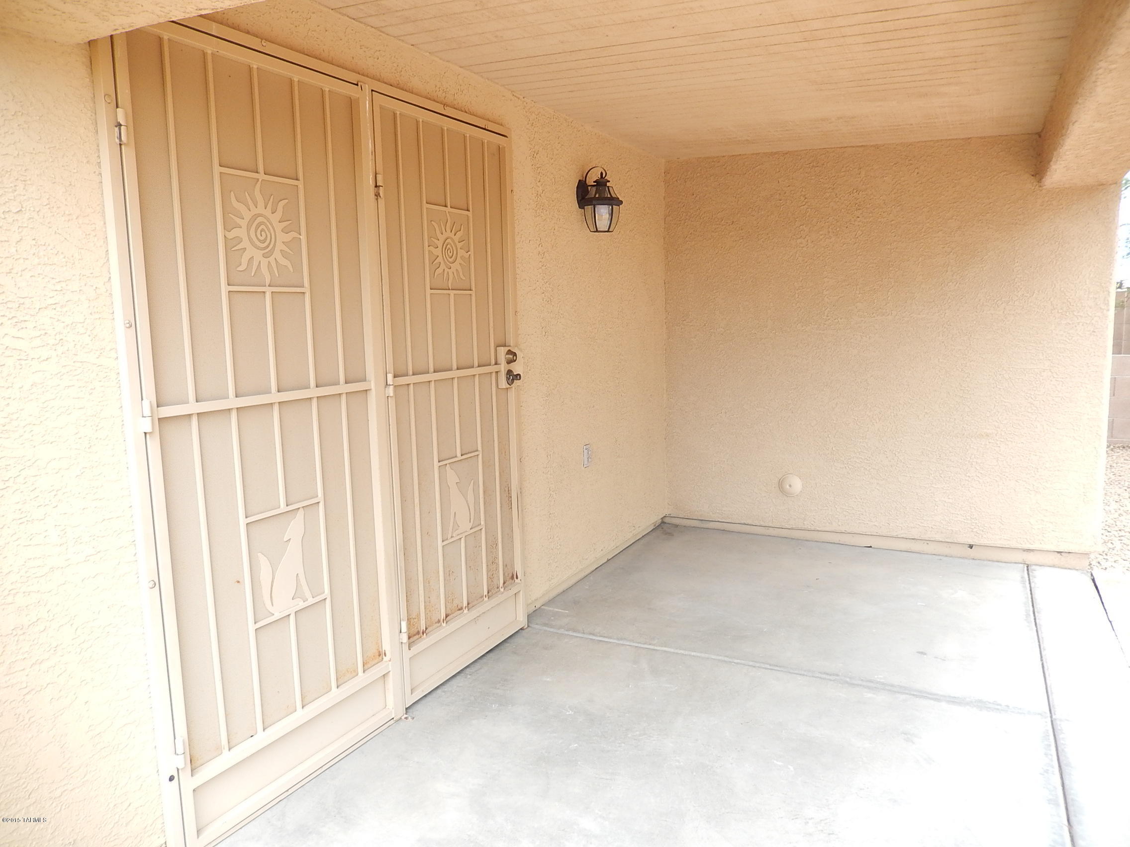 8373 East Sarnoff Ridge Loop Tucson, AZ 85710 - Photo 11 of 14