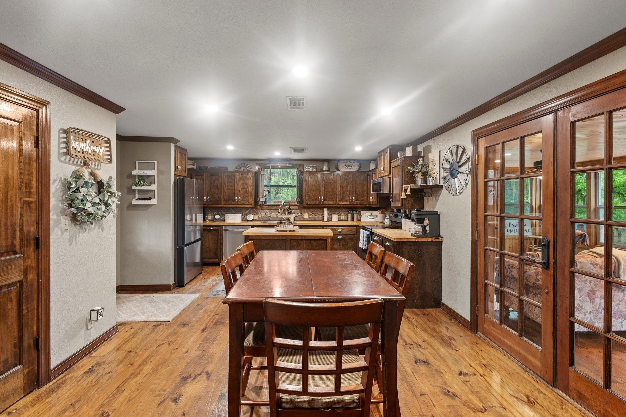8743 Ranch Road Village Mills, TX 77663 - Photo 4 of 34