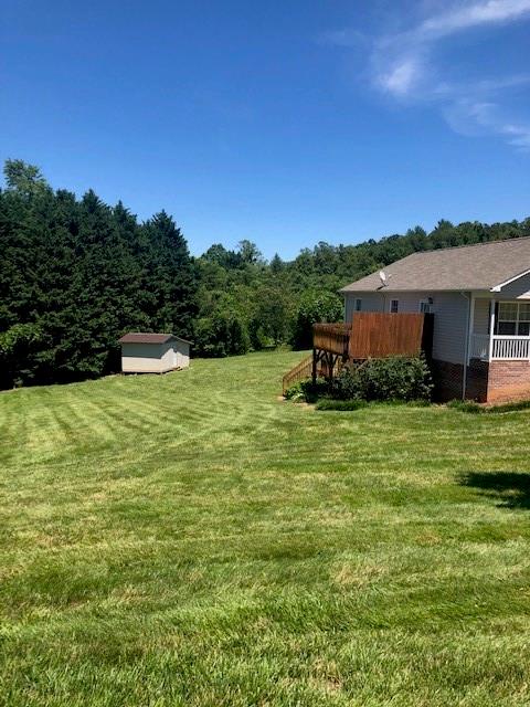 2202 Jay Clark Road Morganton, NC 28655 - Photo 5 of 20 Gallery Image 5