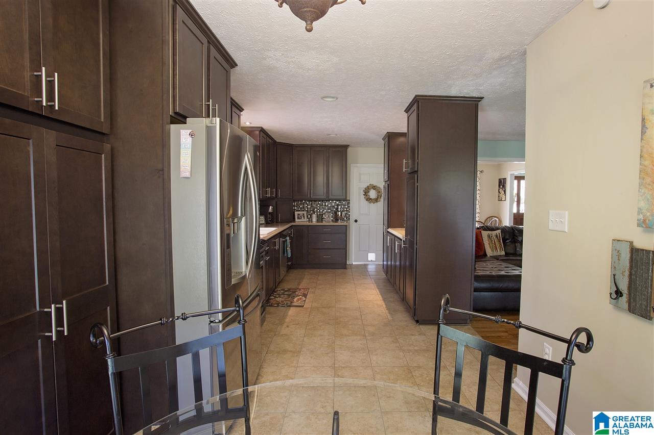 6031 Springview Drive Mount Olive, AL 35117 - Photo 8 of 32
