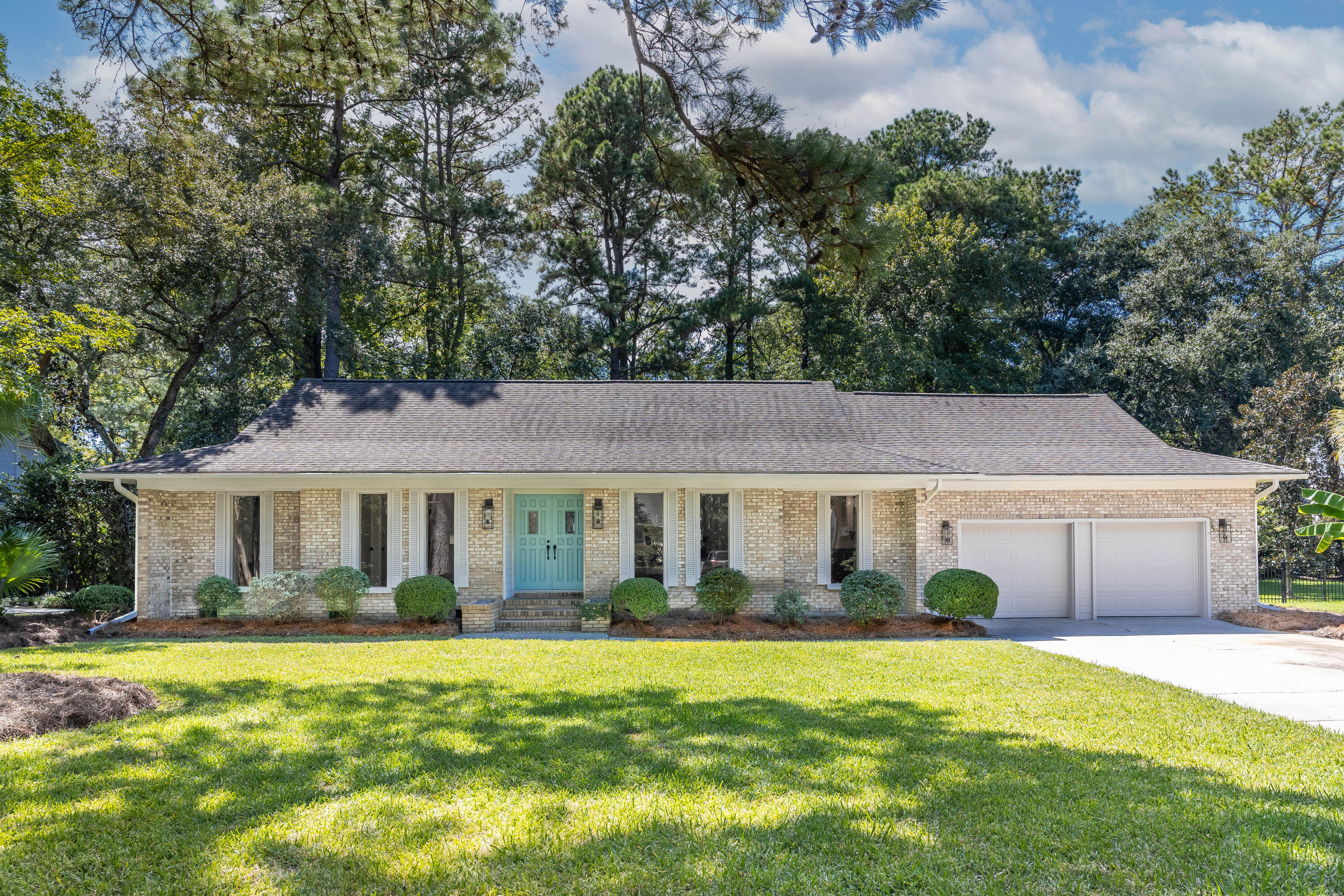 1014RoyalistRd-JTPhoto-001