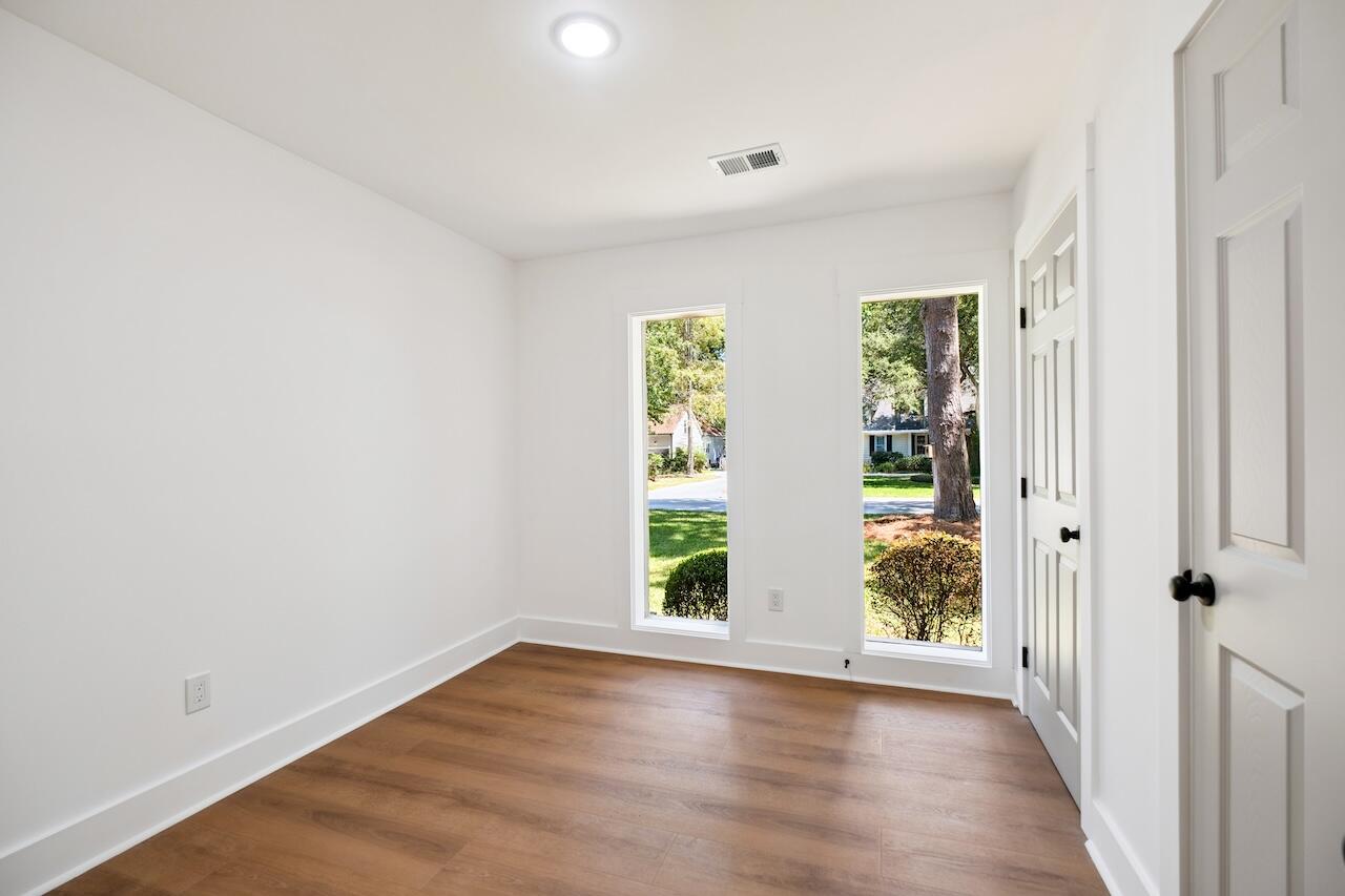 1014 Royalist Road Mount Pleasant, SC 29464 - Photo 32 of 43 1014RoyalistRd-JTPhoto-055