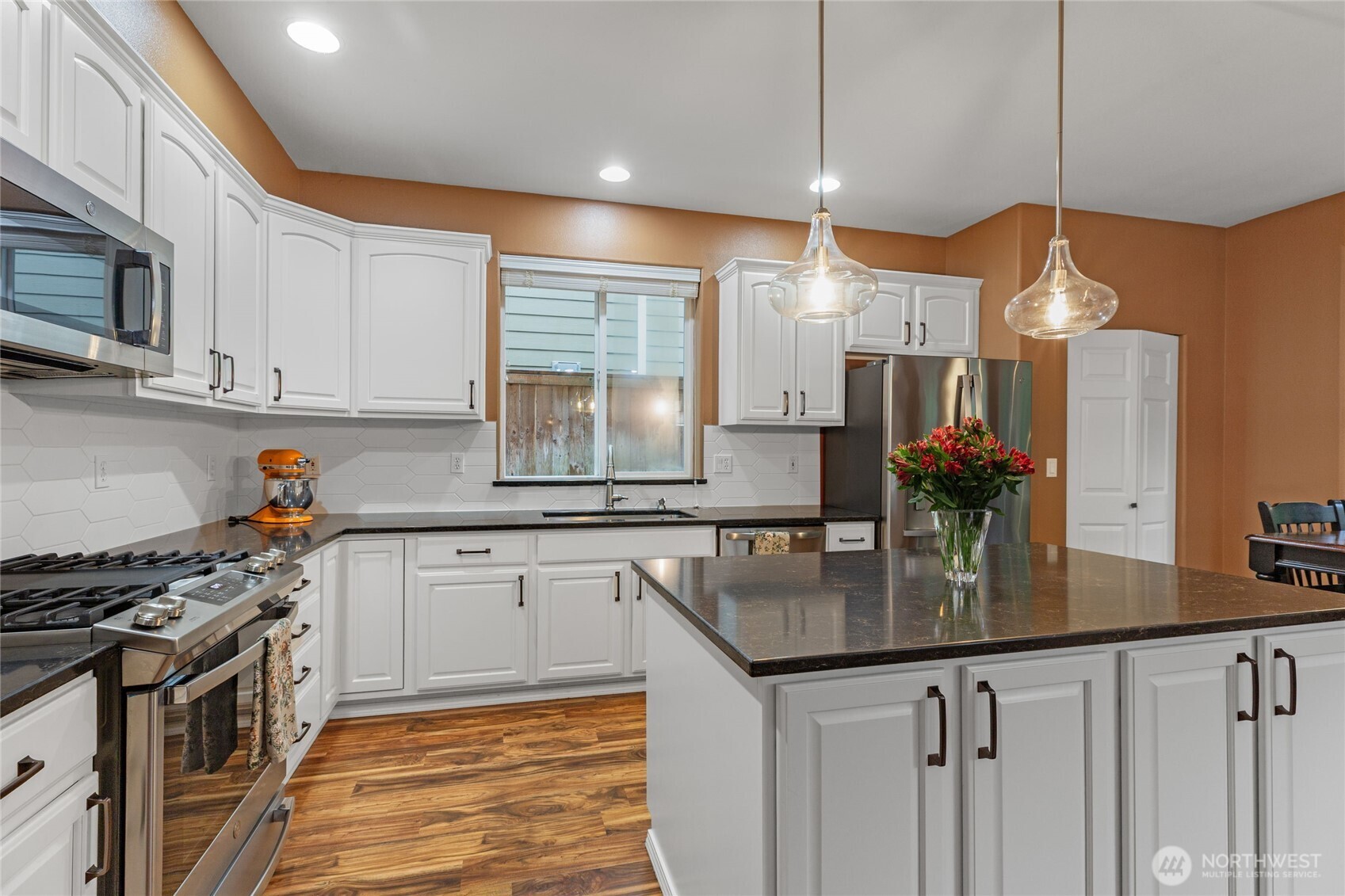 115 170th Street Southeast Bothell, WA 98012 - Photo 13 of 35