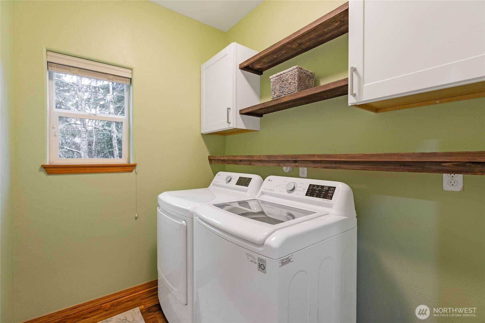 115 170th Street Southeast Bothell, WA 98012 - Photo 32 of 35