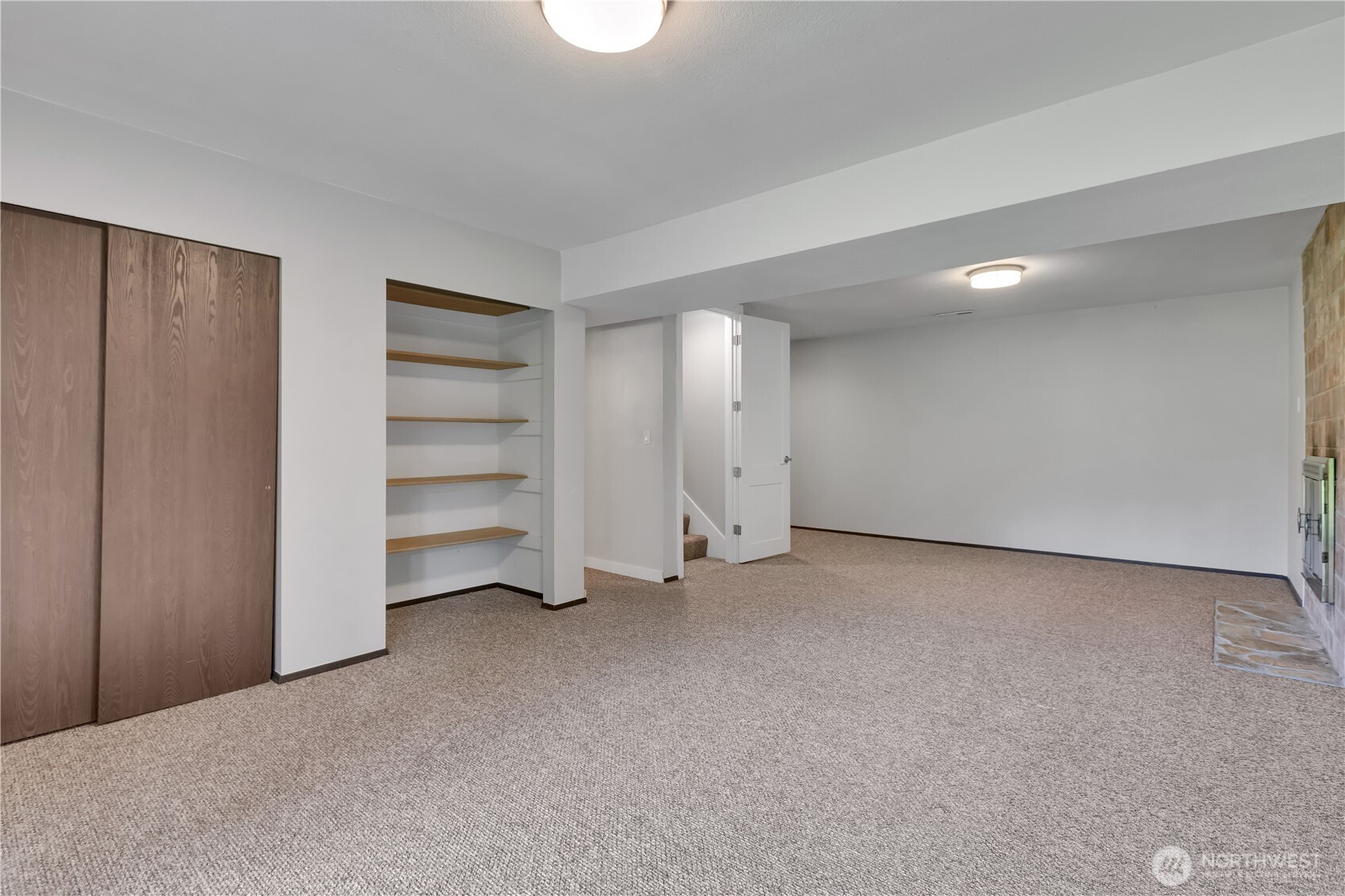32417 29th Avenue Southwest Federal Way, WA 98023 - Photo 25 of 39 a view of an empty room with a closet