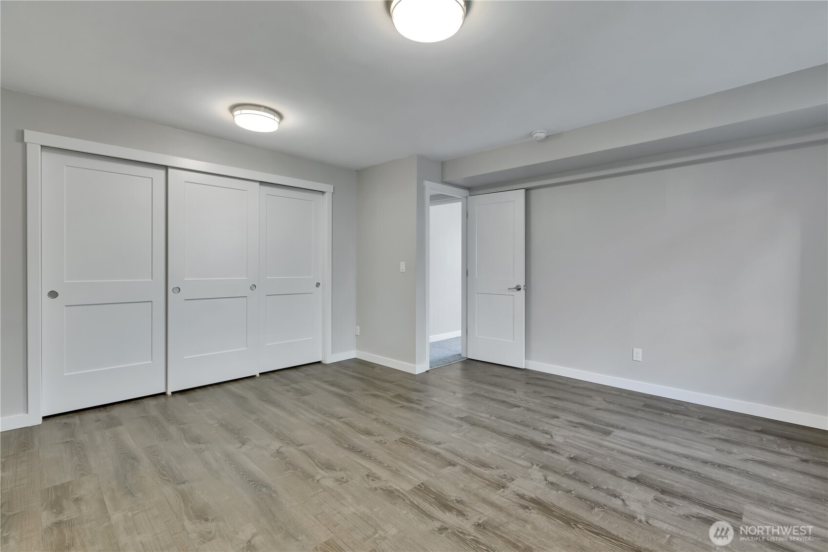 32417 29th Avenue Southwest Federal Way, WA 98023 - Photo 30 of 39 a view of an empty room