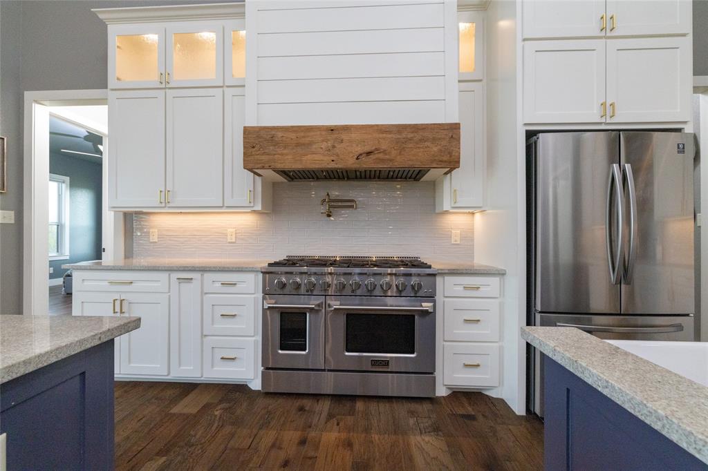 338 County Road 4223 Decatur, TX 76234 - Photo 11 of 37