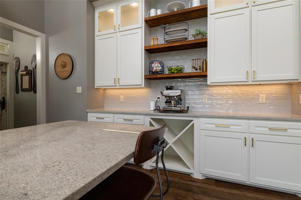 338 County Road 4223 Decatur, TX 76234 - Photo 13 of 37