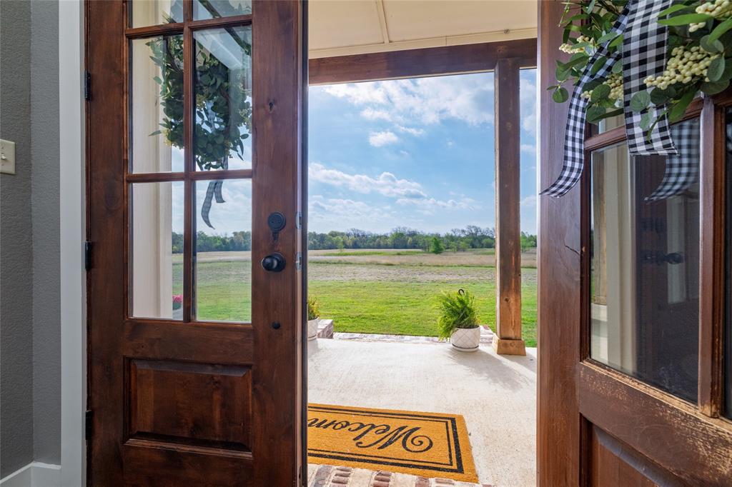 338 County Road 4223 Decatur, TX 76234 - Photo 4 of 37