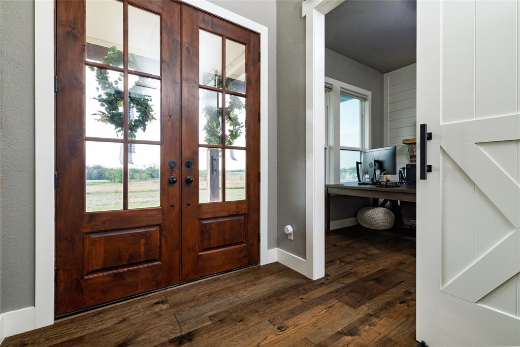 338 County Road 4223 Decatur, TX 76234 - Photo 5 of 37