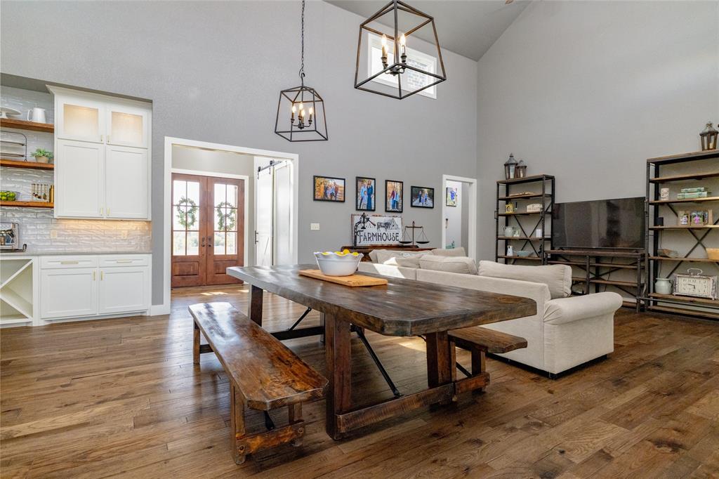 338 County Road 4223 Decatur, TX 76234 - Photo 10 of 37