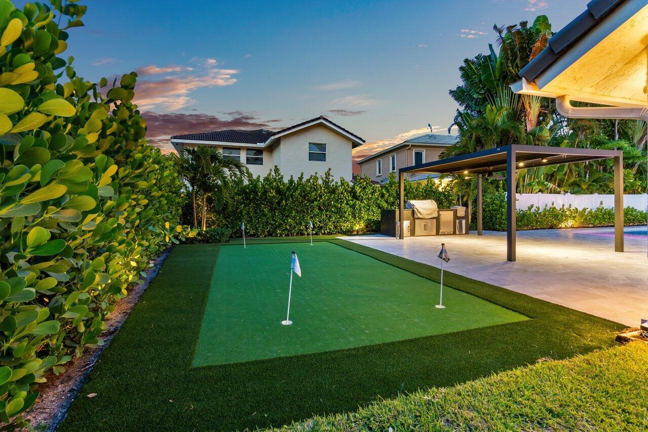 22233 Hollyhock Trail Boca Raton, FL 33433 - Photo 39 of 55 Twilight Golf Putting Green