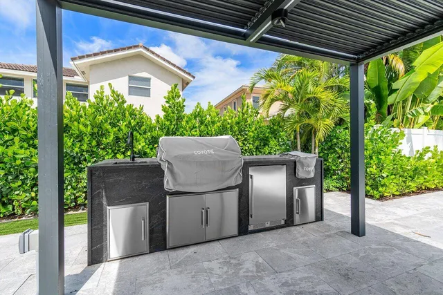 $2,195,000 | 22233 Hollyhock Trail, Boca Raton, FL 33433