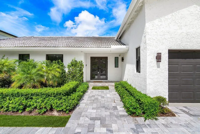 $2,195,000 | 22233 Hollyhock Trail, Boca Raton, FL 33433