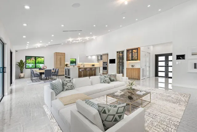 $2,195,000 | 22233 Hollyhock Trail, Boca Raton, FL 33433