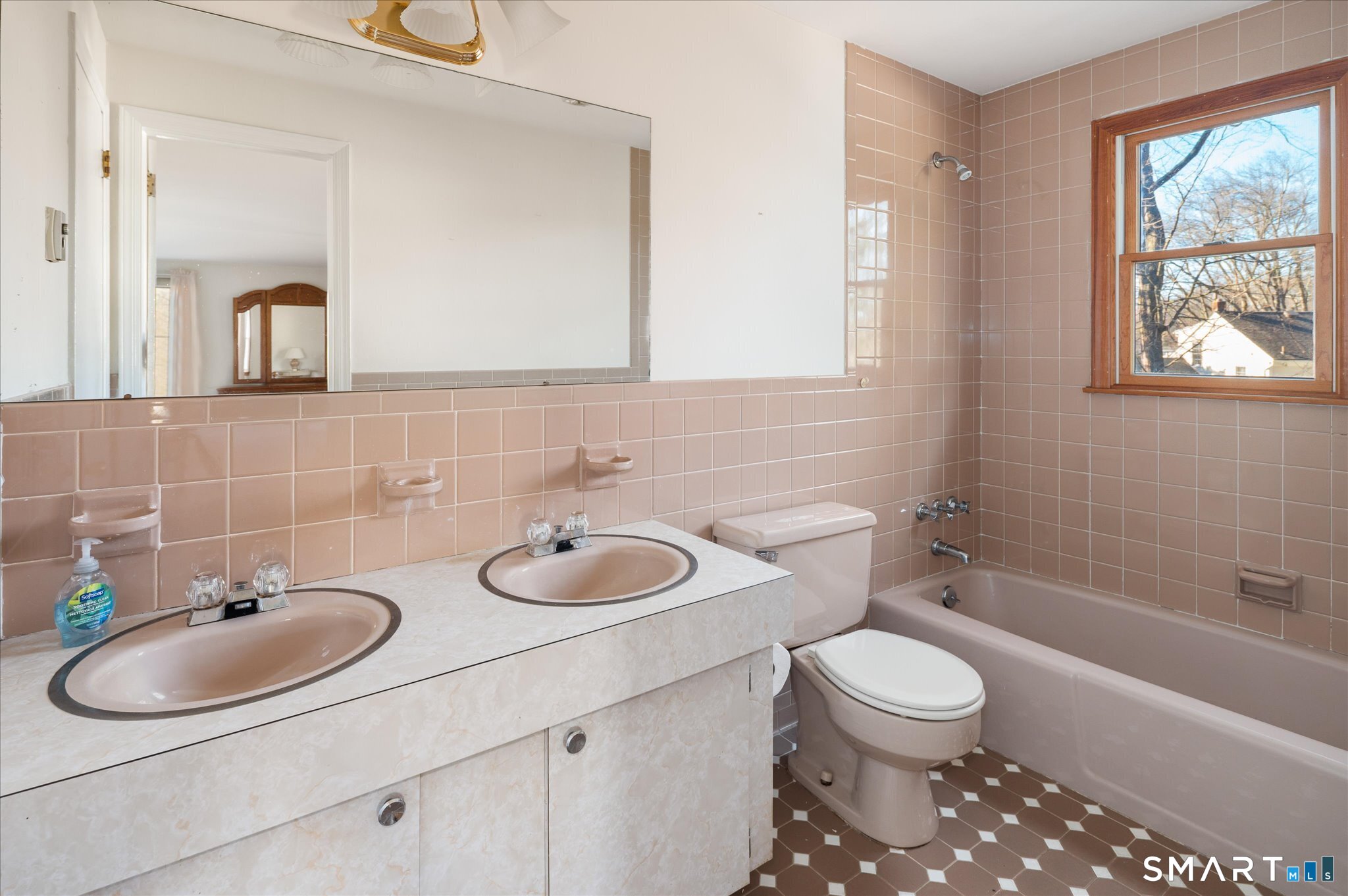 1154 Stillwater Road Stamford, CT 06902 - Photo 18 of 36