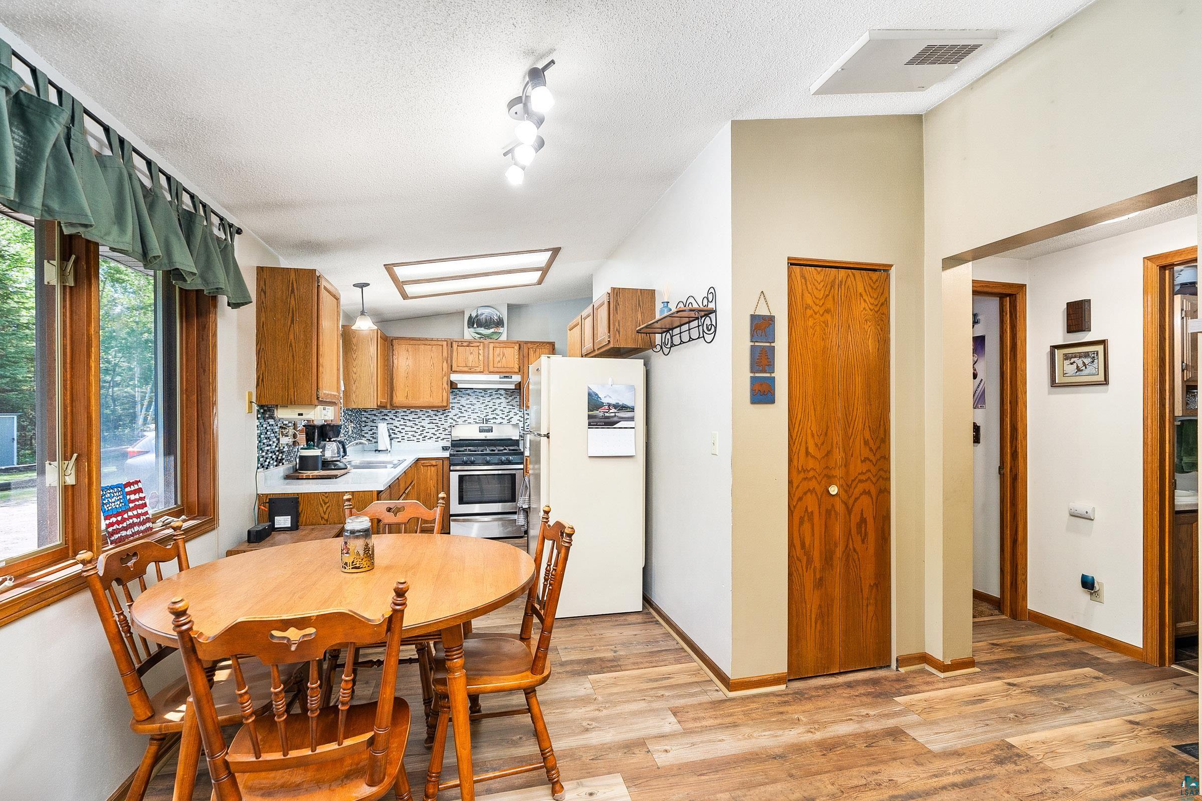 6579 Locust Road Duluth, MN 55803 - Photo 7 of 50