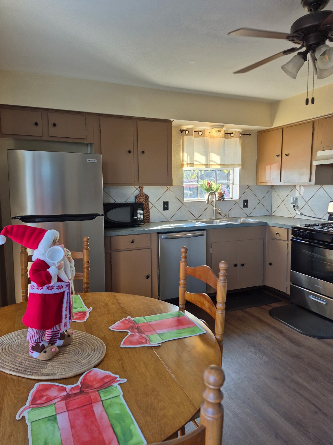 2102 North Pearland Avenue Pearland, TX 77581 - Photo 13 of 29