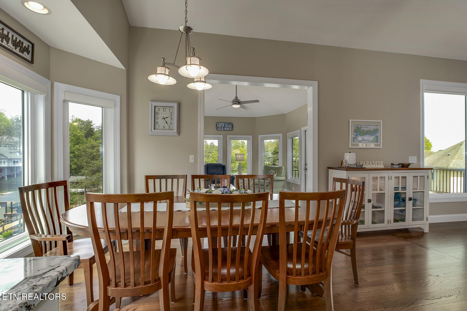 113 Shawnee Point Loudon, TN 37774 - Photo 14 of 48 16_113 Shawnee Point_Breakfast01
