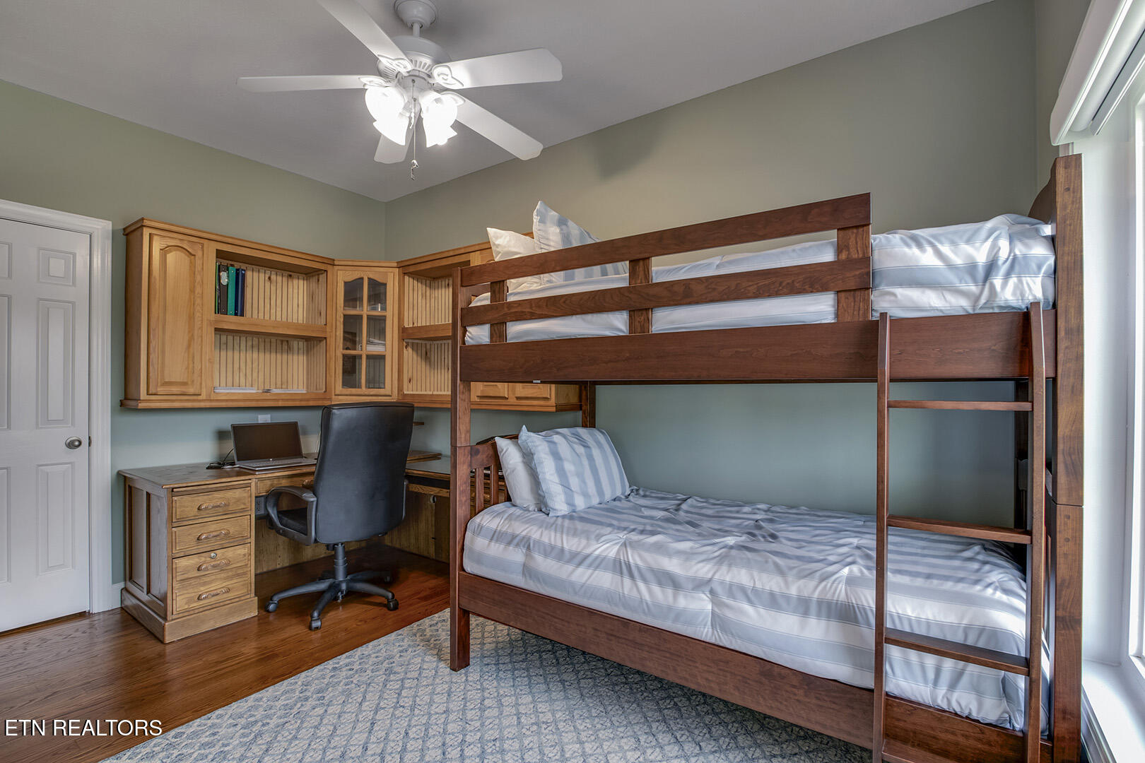 113 Shawnee Point Loudon, TN 37774 - Photo 23 of 48 28_113 Shawnee Point_MasterOffice