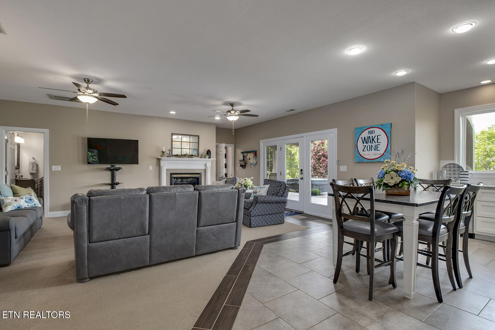 113 Shawnee Point Loudon, TN 37774 - Photo 29 of 48 33_113 Shawnee Point_Family-Kitchenette