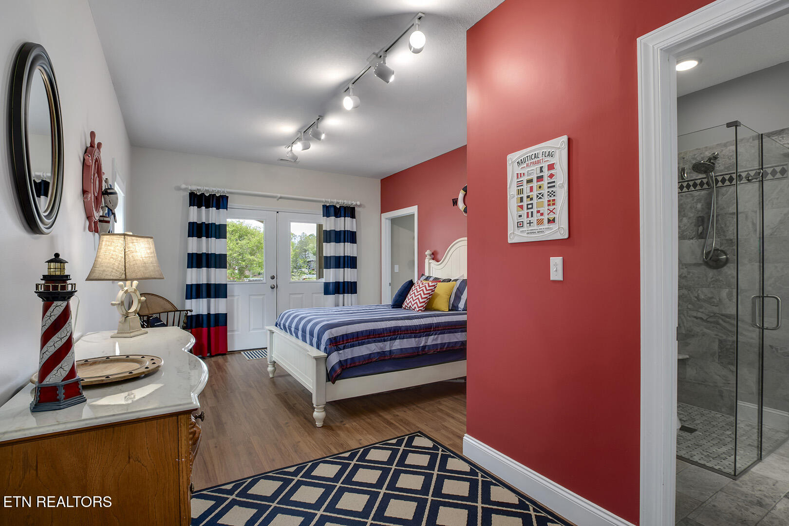 113 Shawnee Point Loudon, TN 37774 - Photo 33 of 48 40_113 Shawnee Point_Bedroom2_02