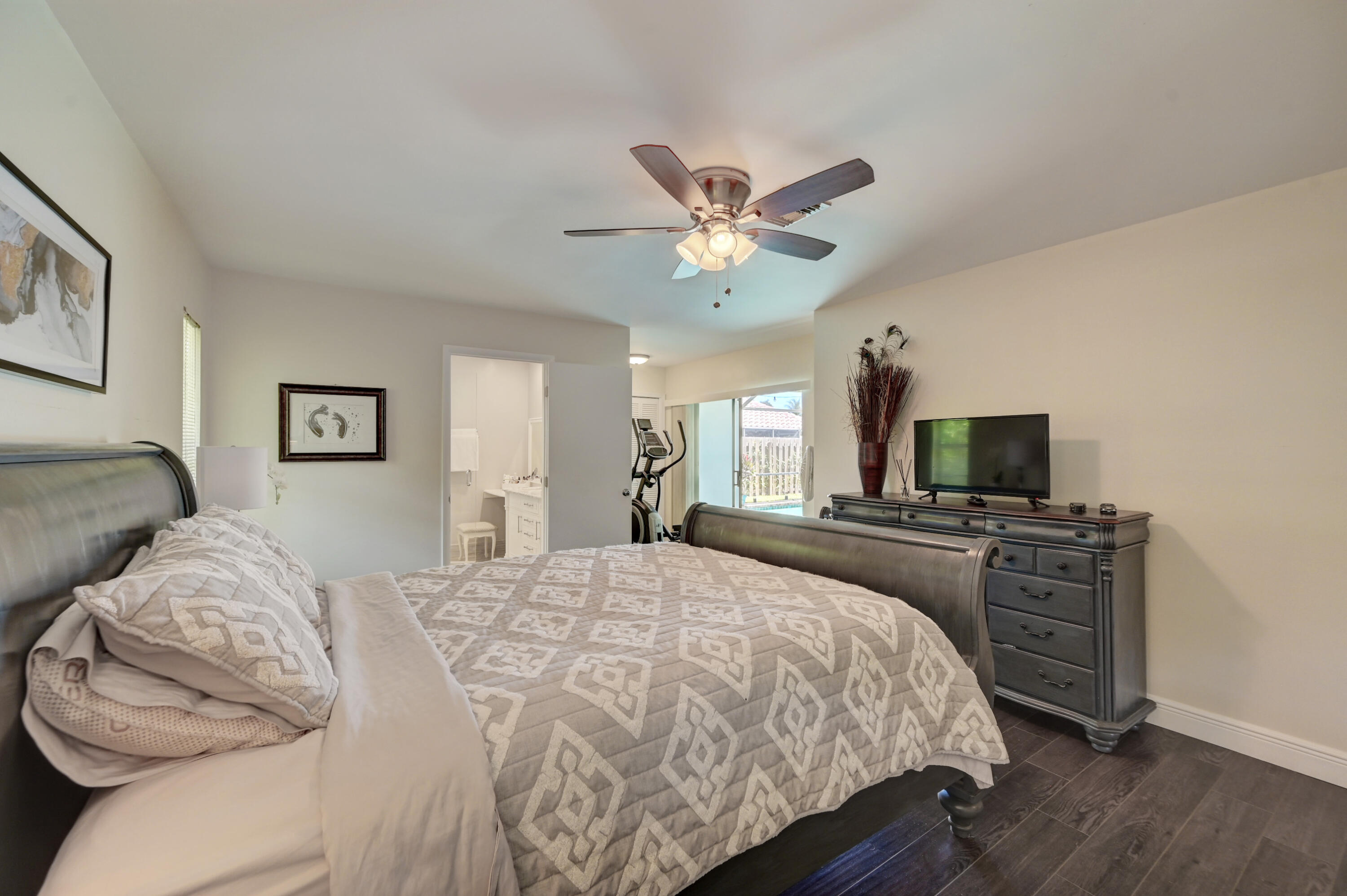 6833 Bianchini Circle Boca Raton, FL 33433 - Photo 19 of 38 MASTER BEDROOM