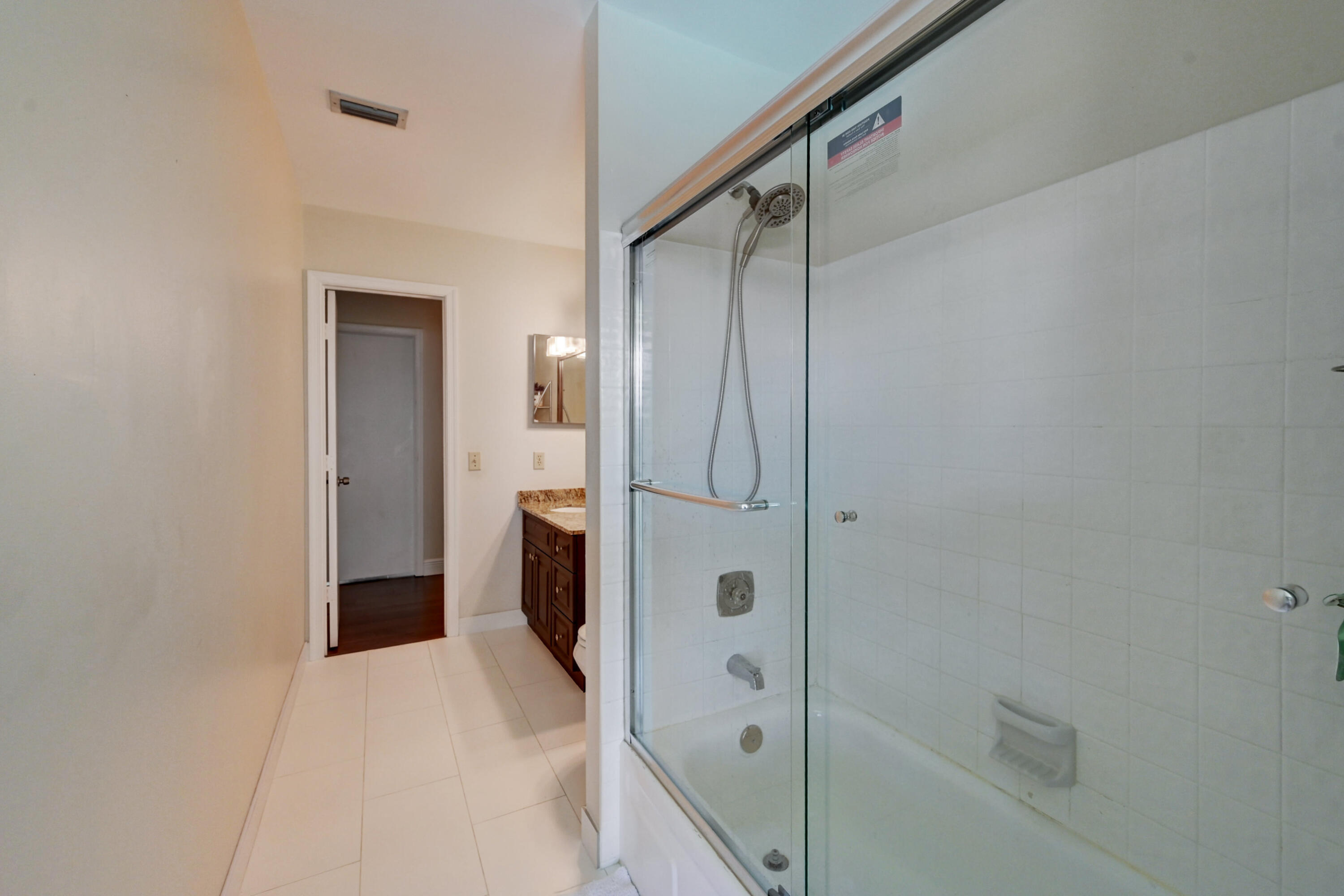 6833 Bianchini Circle Boca Raton, FL 33433 - Photo 26 of 38 GUEST BATHROOM