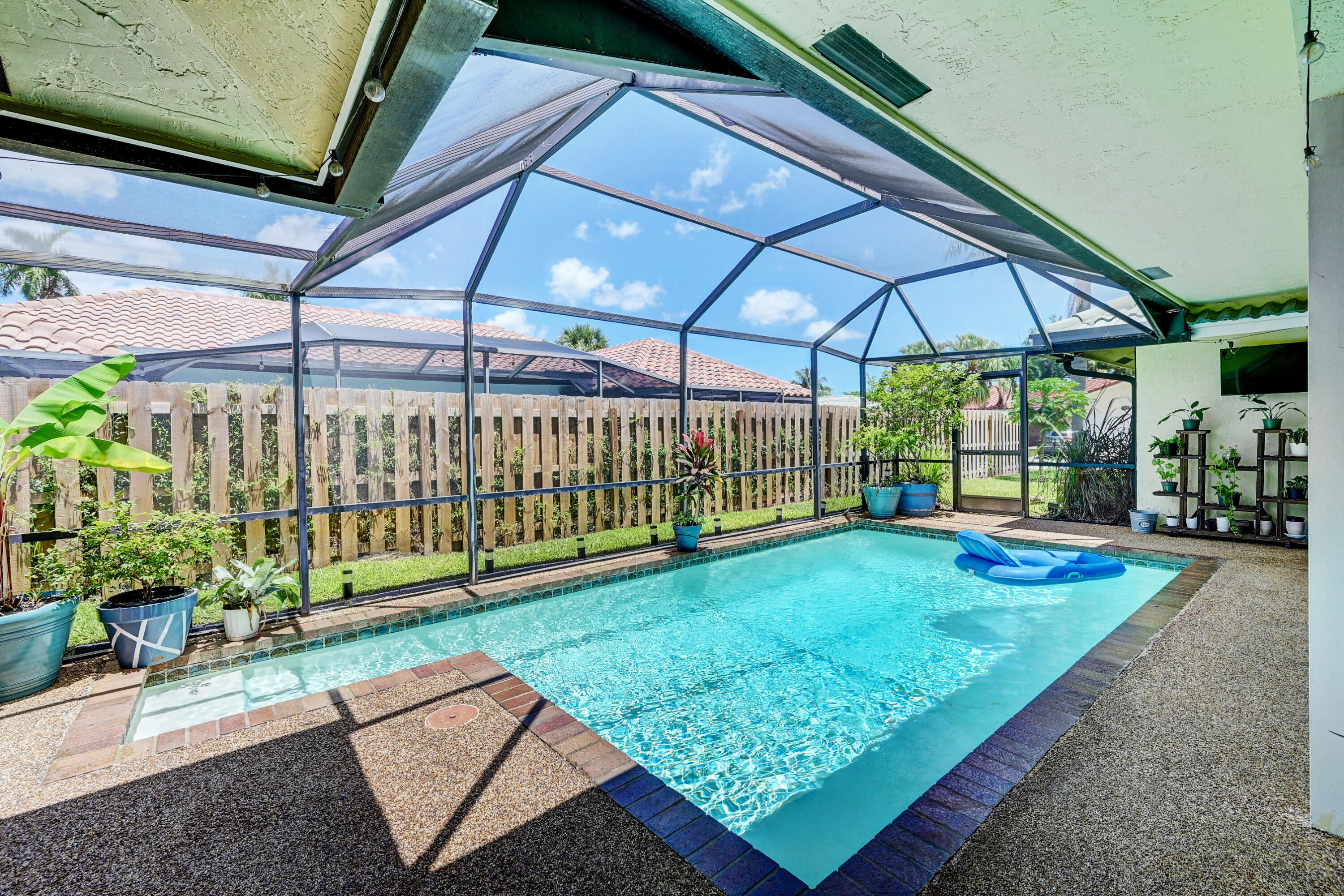 6833 Bianchini Circle Boca Raton, FL 33433 - Photo 34 of 38 POOL/PATIO