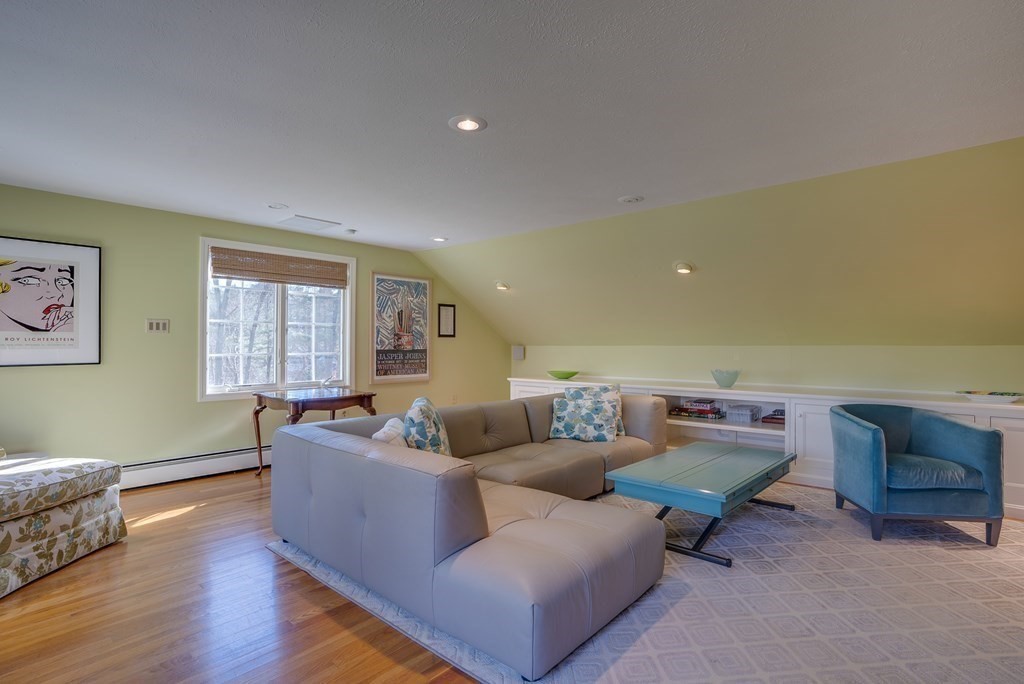 33 Gould Road Bedford, MA 01730 - Photo 13 of 39 Gallery Image 13