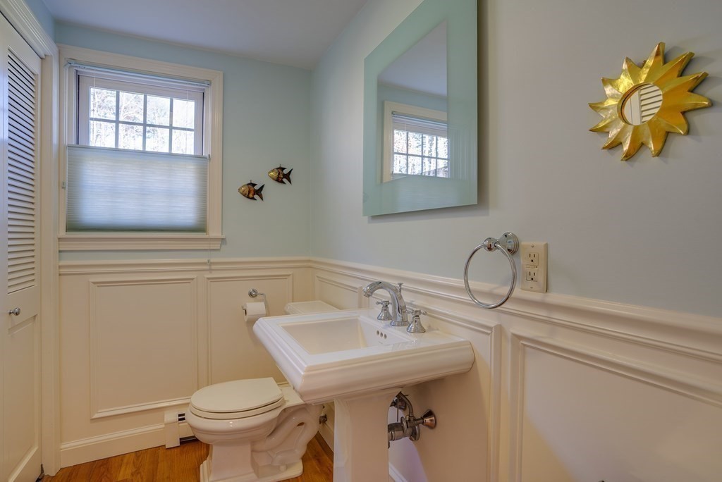 33 Gould Road Bedford, MA 01730 - Photo 20 of 39 Gallery Image 20