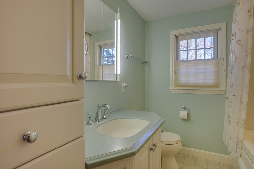 33 Gould Road Bedford, MA 01730 - Photo 28 of 39 Gallery Image 28