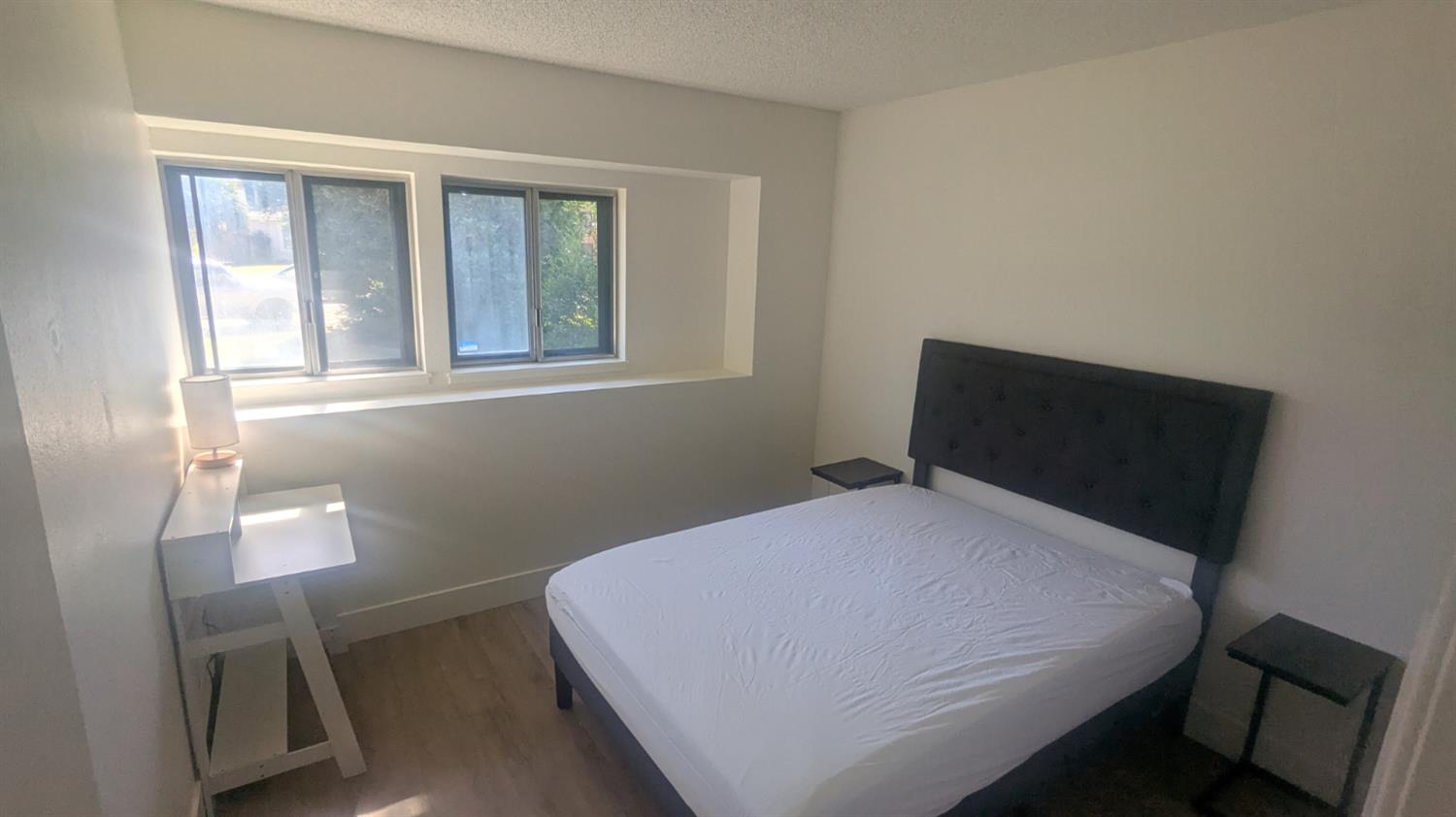 6851 Albury Street Citrus Heights, CA 95621 - Photo 5 of 22 a bedroom with a bed and a window