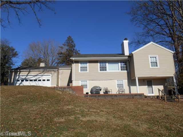 820 East Country Club Road Mount Airy, NC 27030 - Photo 2 of 7 Exterior Back.