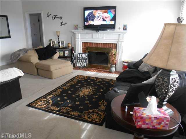820 East Country Club Road Mount Airy, NC 27030 - Photo 3 of 7 Living Room.