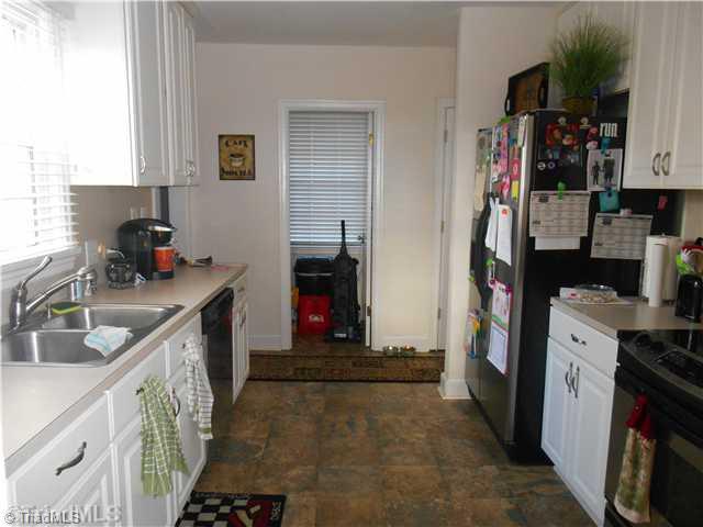 820 East Country Club Road Mount Airy, NC 27030 - Photo 4 of 7 Kitchen.