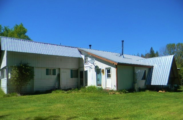 441 North Shore Diamond Lake Road Newport, WA 99156 - Photo 2 of 20 Gallery Image 2