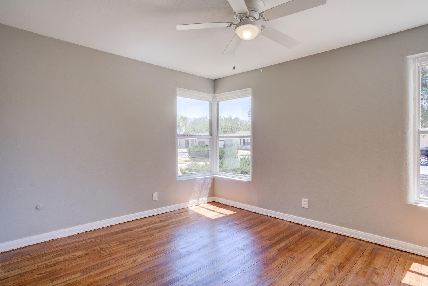 3320 27th Street Lubbock, TX 79410 - Photo 12 of 27 Photo 12