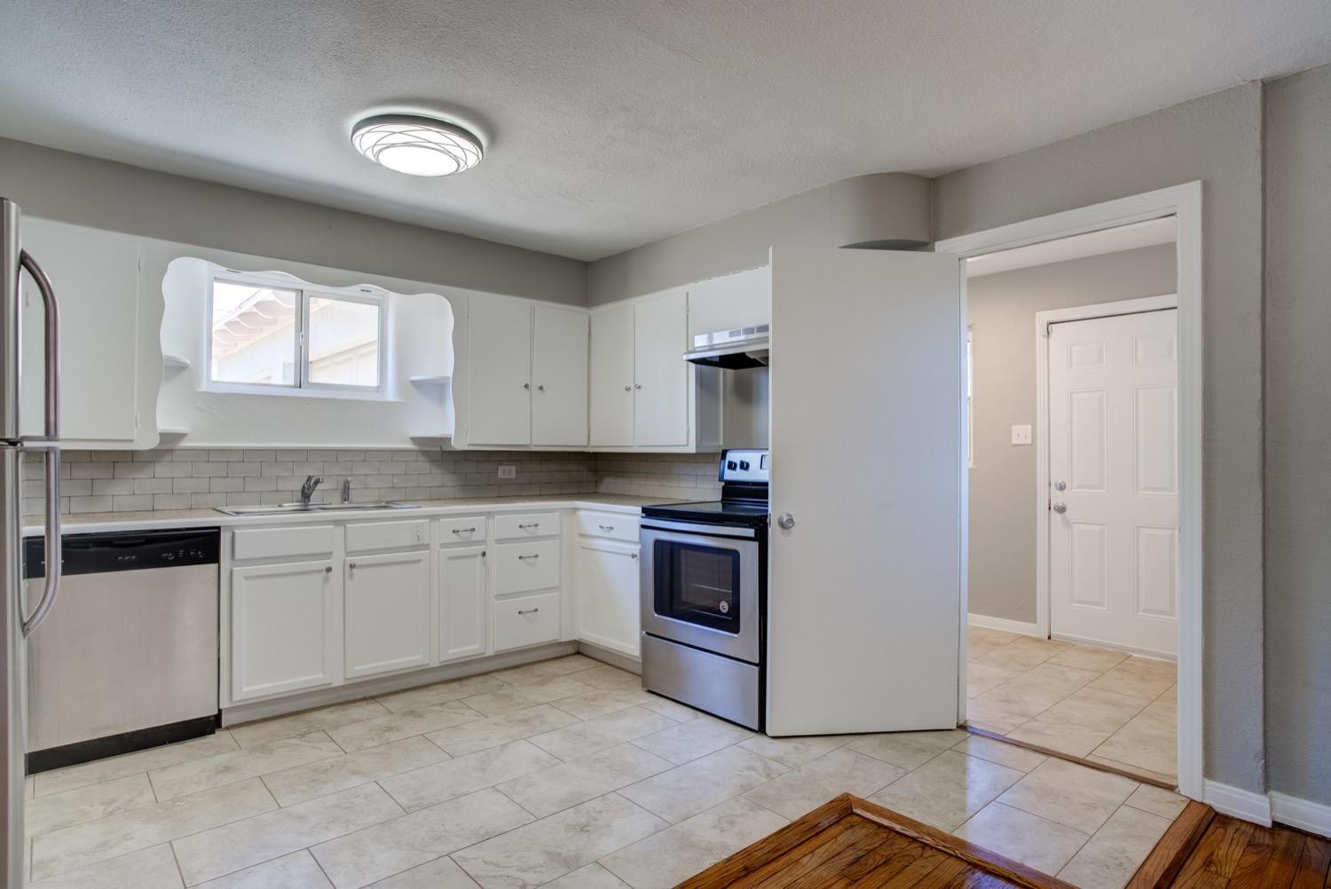 3320 27th Street Lubbock, TX 79410 - Photo 19 of 27 Photo 19