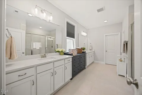 $595,000 | 307 West Amber Oak Drive, Selma, NC 27576