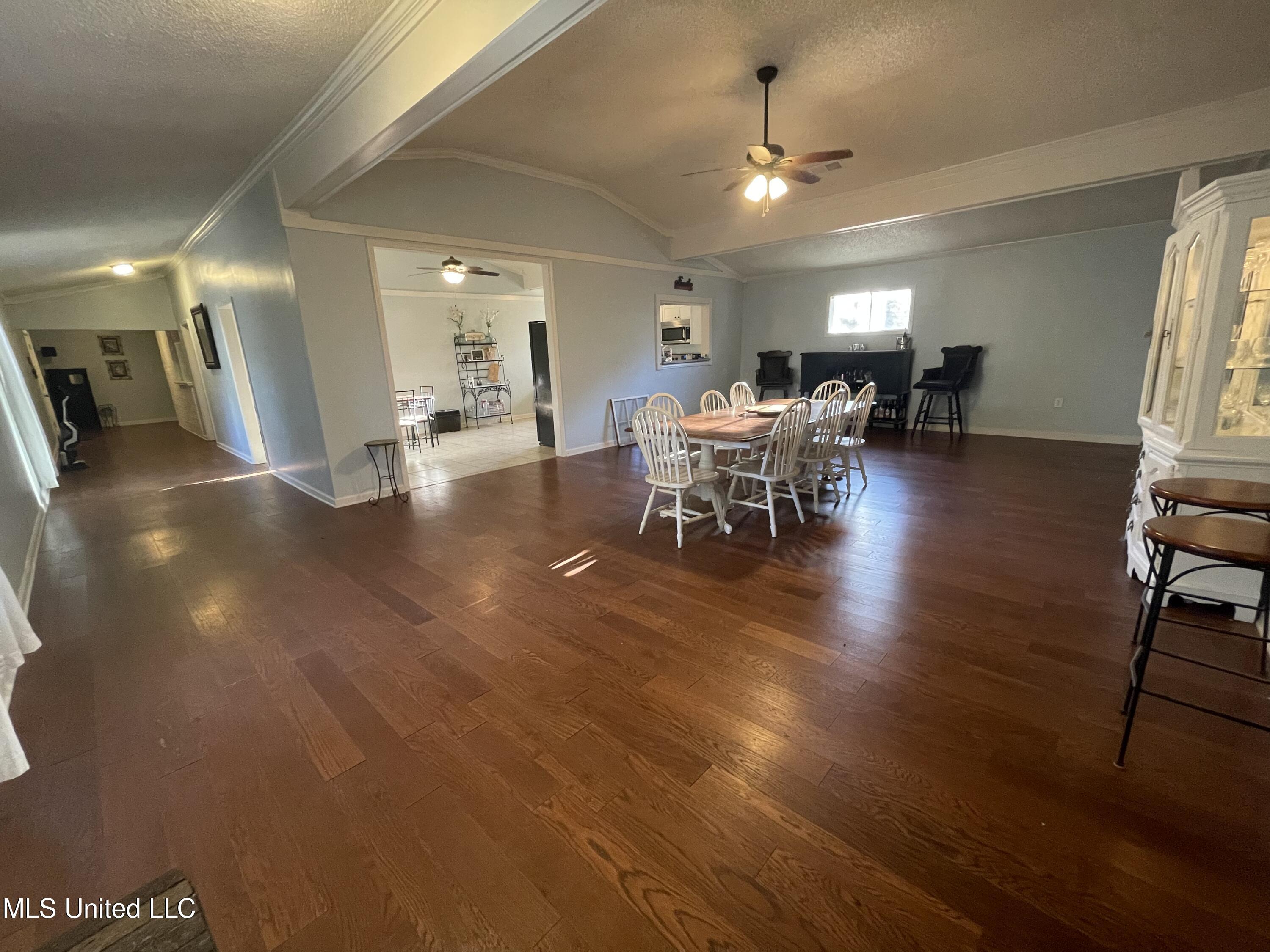 75 Cameron Road Senatobia, MS 38668 - Photo 6 of 20 7DDA82F1-BDBE-4454-933C-6E24DF105449