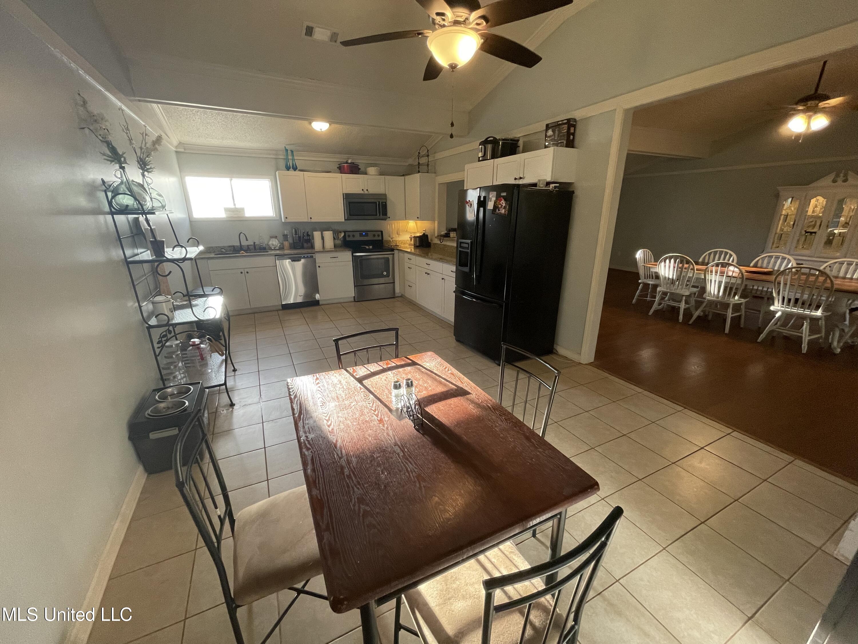 75 Cameron Road Senatobia, MS 38668 - Photo 8 of 20 B307C124-AF74-420E-9197-7F151221400A