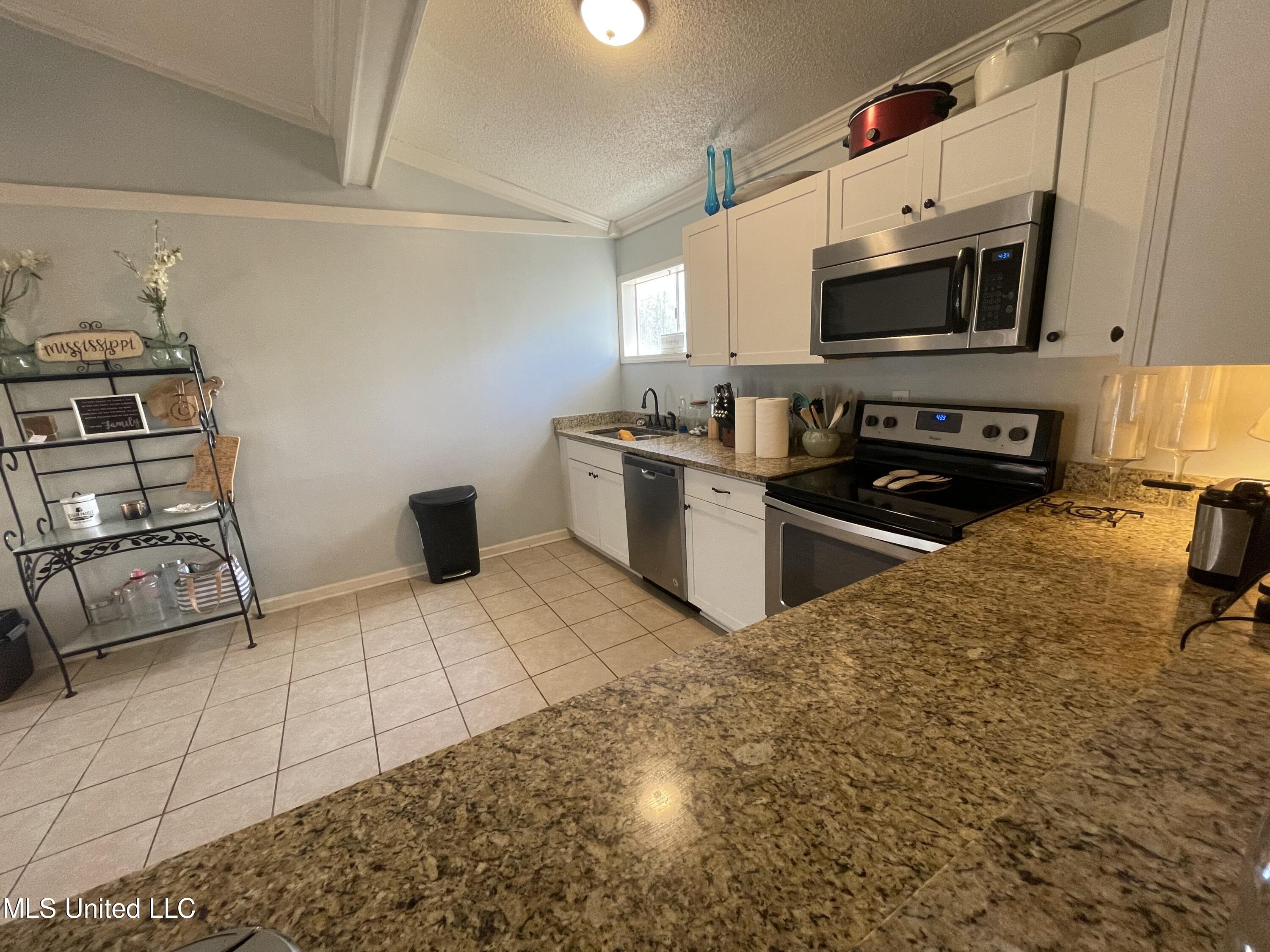 75 Cameron Road Senatobia, MS 38668 - Photo 10 of 20 B47AF953-0A77-428A-B476-C071187A5ACF
