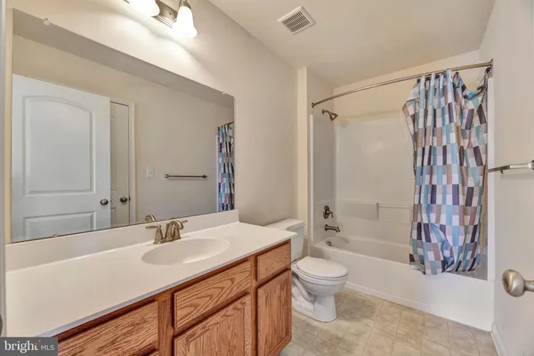 $2,500 | 502 Jacobsen Drive, Newark, DE 19702
