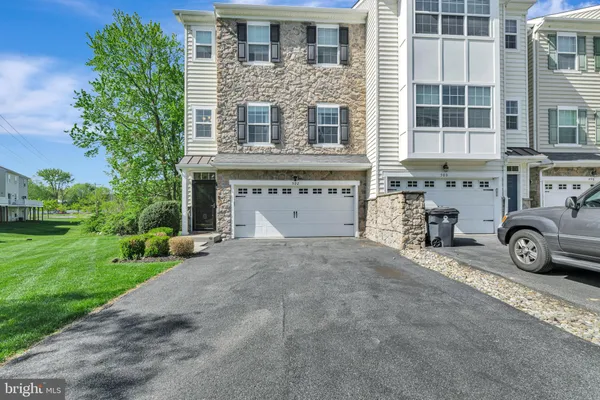 $2,500 | 502 Jacobsen Drive, Newark, DE 19702