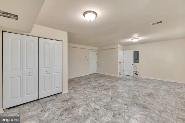 $2,500 | 502 Jacobsen Drive, Newark, DE 19702