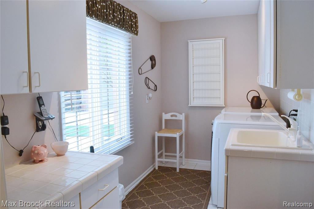 3795 Warwick Drive Rochester Hills, MI 48309 - Photo 23 of 51