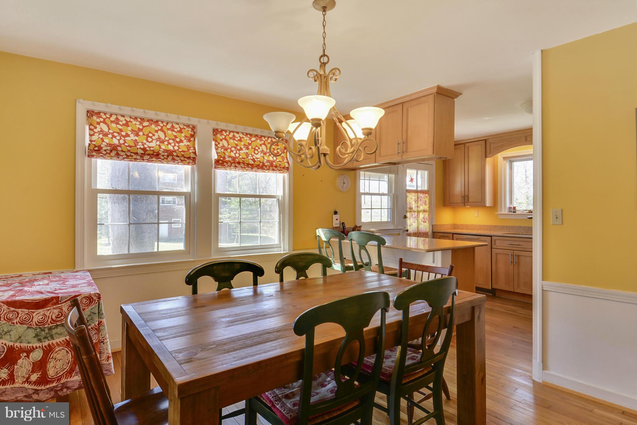 8900 Bradford Road Silver Spring, MD 20901 - Photo 7 of 26 Dining Room
